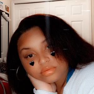 Meet your Posher, Malena